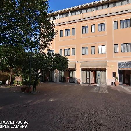 Hotel Giardino Degli Aranci Frattamaggiore Exterior photo