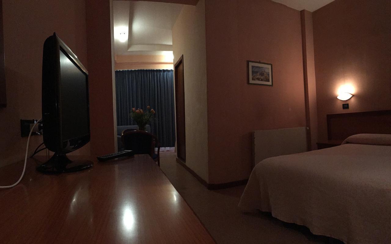 Hotel Giardino Degli Aranci Frattamaggiore Exterior photo