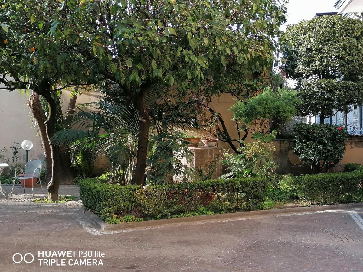 Hotel Giardino Degli Aranci Frattamaggiore Exterior photo